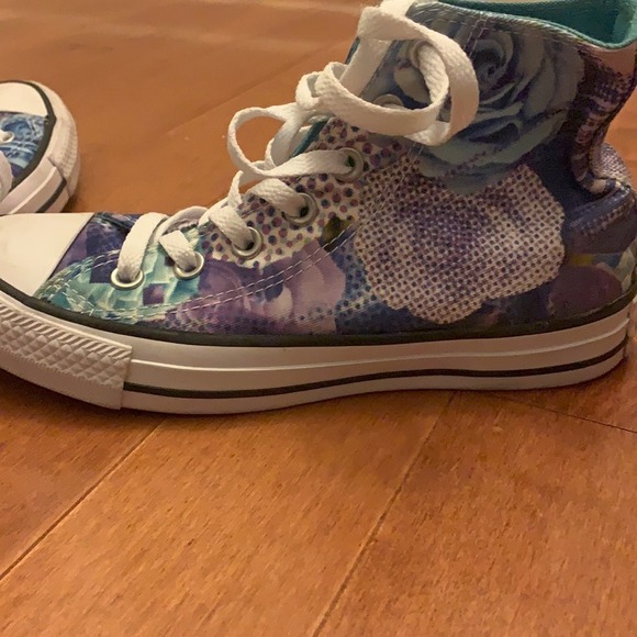 Converse Chuck Taylor All Star High Top Shoes Women's Size 6 MulticolorFloral - Picture 4 of 6